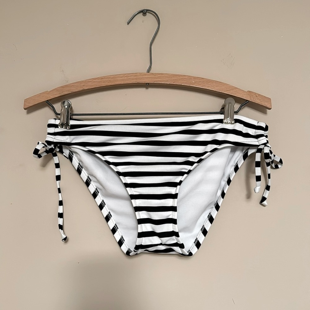 NWT Summer Bikini Bottom! Time for the beach